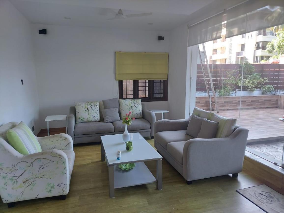 Terrace Abode Appartement Mangalore Buitenkant foto